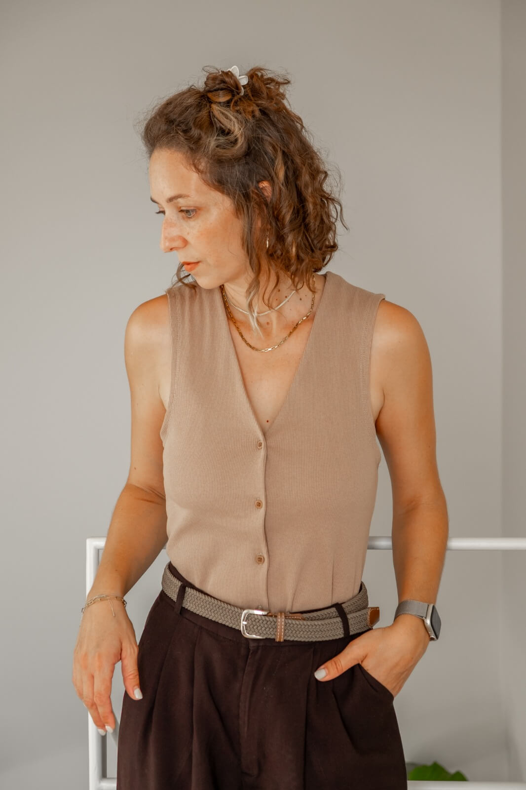 גופיית VEST | בז׳