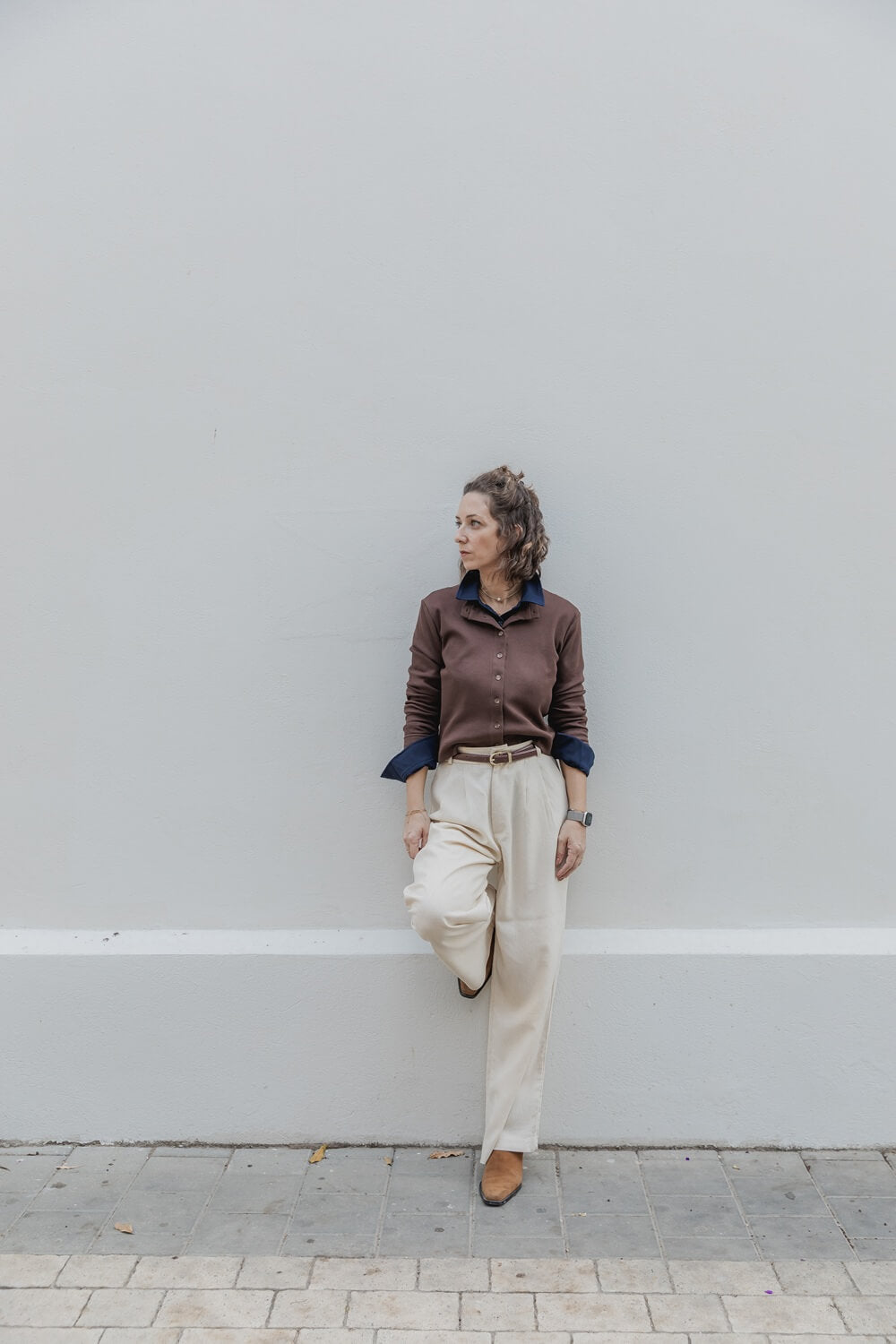 חולצת HEN | חום