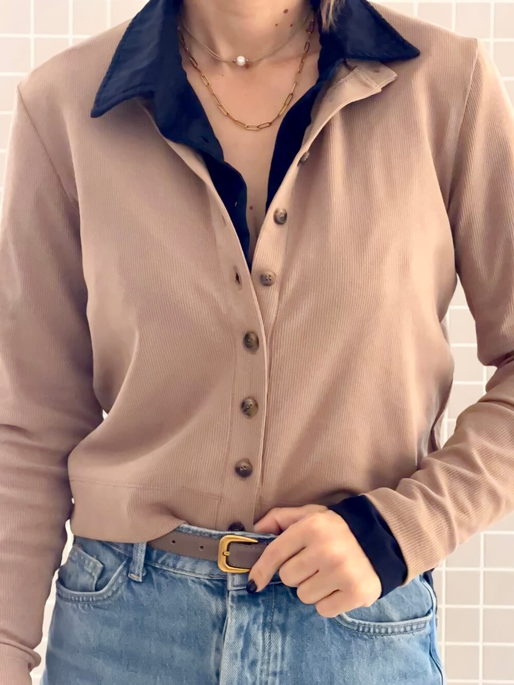 חולצת HEN | בז'